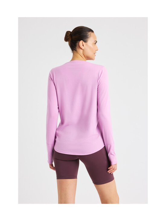 Röhnisch - Clara Long Sleeve treniņkrekls - S570 SMOKY GRAPE - photo 3 Röhnisch - Clara Long Sleeve treniņkrekls - S570 SMOKY GRAPE | Stockmann - photo 3