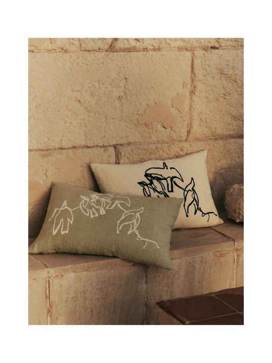 Ferm Living - Vuelo-sisustustyyny - ELM GREEN - photo 2 Ferm Living - Vuelo-sisustustyyny - ELM GREEN | Stockmann - photo 2