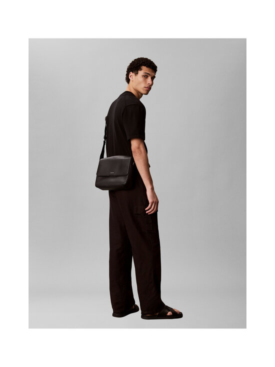 Calvin Klein Bags & Accessories - Raised Flap -olkalaukku - UB1 BLACK | Stockmann - photo 4