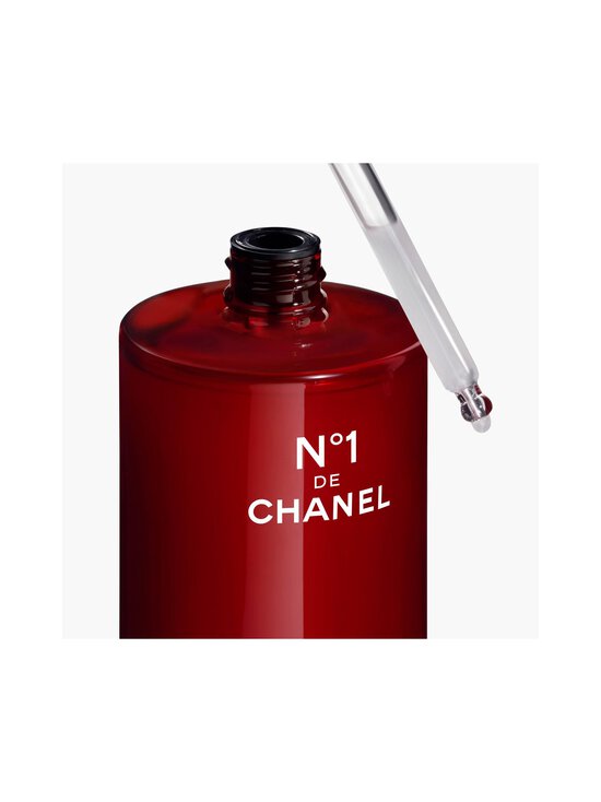 CHANEL - N°1 DE CHANEL REVITALIZING SERUM Smooths And Provides Radiance For Younger Looking Skin - NOCOL | Stockmann - photo 4