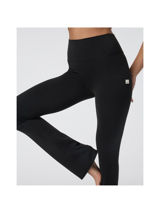 Vuori - Allthefeels Slim Flare -treenitrikoot - BLK BLACK | Stockmann - photo 5