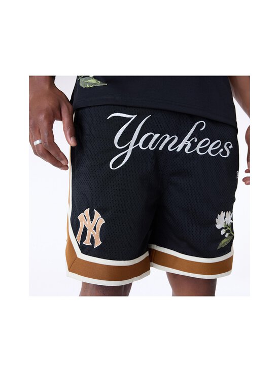 New Era - Lühikesed püksid Floral Mesh Neyyan NY Yankees - BLK - photo 2 New Era - Lühikesed püksid Floral Mesh Neyyan NY Yankees - BLK | Stockmann - photo 2