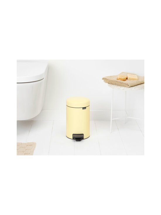 Brabantia - Pedaaliga prügikast NewIcon, 3 l - MELLOW YELLOW - photo 5 Brabantia - Pedaaliga prügikast NewIcon, 3 l - MELLOW YELLOW | Stockmann - photo 5
