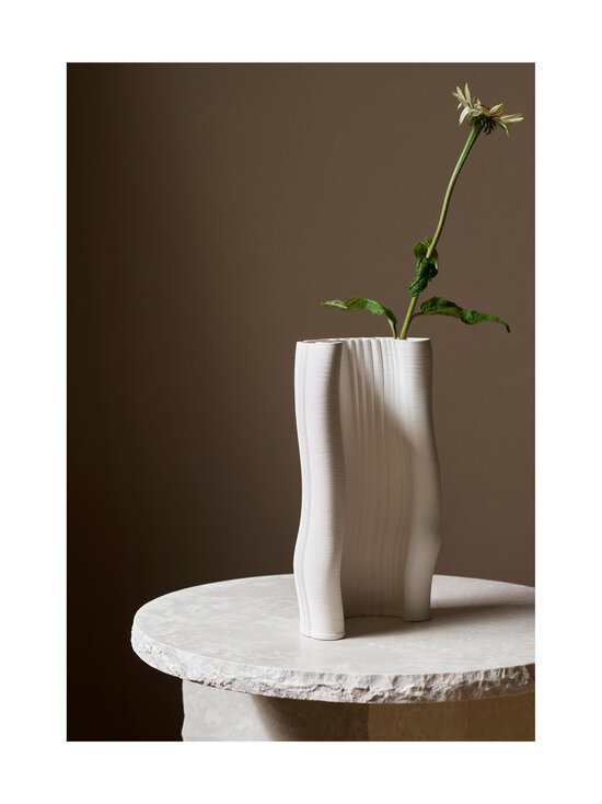 Ferm Living - Vaas Moire 30 x 19 cm - OFF-WHITE - photo 5 Ferm Living - Vaas Moire 30 x 19 cm - OFF-WHITE | Stockmann - photo 5