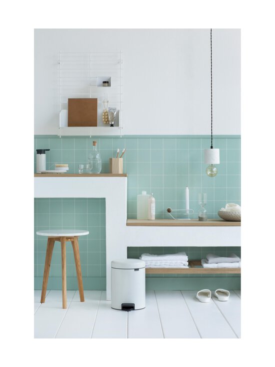 Brabantia - NewIcon atkritumu tvertne ar pedāli 5 l - VALKOINEN - photo 4 Brabantia - NewIcon atkritumu tvertne ar pedāli 5 l - VALKOINEN | Stockmann - photo 4