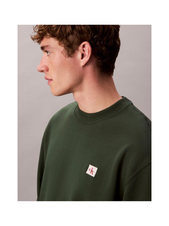 Calvin Klein Jeans - Terry Badge -collegepaita - LLG SYCAMORE - photo 5 Calvin Klein Jeans - Terry Badge -collegepaita - LLG SYCAMORE | Stockmann - photo 5