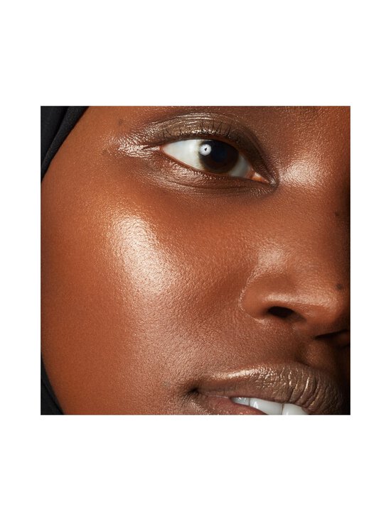 BYREDO - Colour Stick -meikkikynä - VIENNA 404 - photo 6 BYREDO - Colour Stick -meikkikynä - VIENNA 404 | Stockmann - photo 6