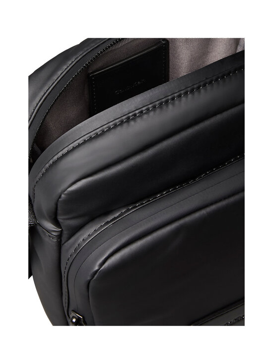 Calvin Klein Bags & Accessories - Puffer Utility Reporter -olkalaukku - UB1 BLACK | Stockmann - photo 3