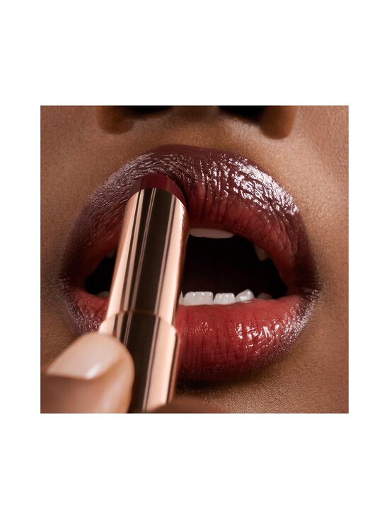 Lancôme - Lip Idole Butterglow Lip Balm -huulivoide - 60 MILLION-DOLLAR BERRY - photo 3 Lancôme - Lip Idole Butterglow Lip Balm -huulivoide - 60 MILLION-DOLLAR BERRY | Stockmann - photo 3