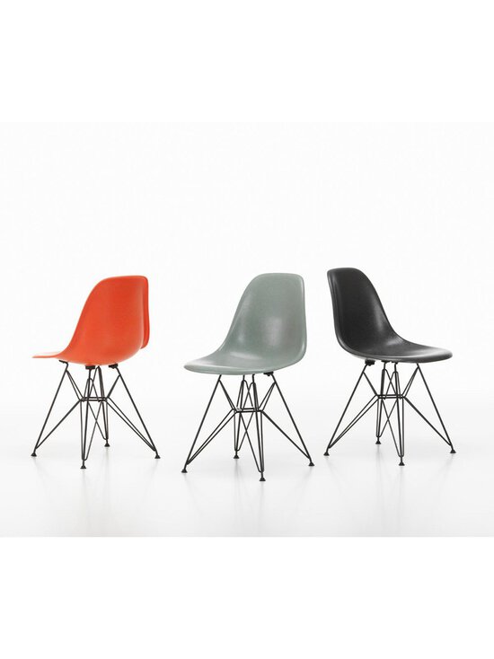 Vitra - Eames DSR Fiberglass -tuoli - MUSTA,RUSKEA - photo 6 Vitra - Eames DSR Fiberglass -tuoli - MUSTA,RUSKEA | Stockmann - photo 6