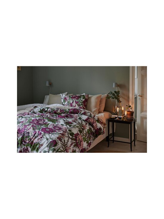 Finlayson - Imagine-satiinipussilakanasetti - WINE RED/PINK/GREEN - photo 2 Finlayson - Imagine-satiinipussilakanasetti - WINE RED/PINK/GREEN | Stockmann - photo 2