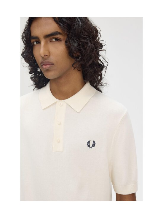 Fred Perry - Cotton Knitted polo krekls - 560 ECRU - photo 6 Fred Perry - Cotton Knitted polo krekls - 560 ECRU | Stockmann - photo 6