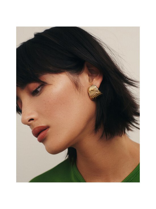 MISSOMA - Wavy Ridge Ripple Oversized -korvakorut - GOLD | Stockmann - photo 4