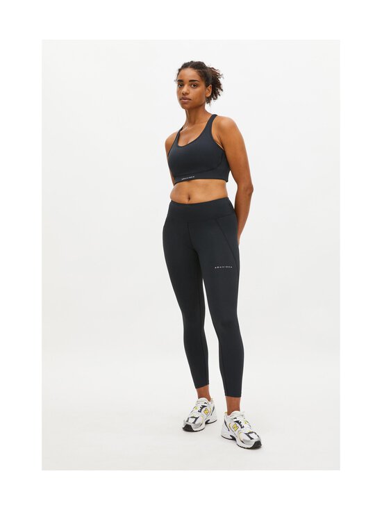 Röhnisch - Flattering Regular Waist -treenitrikoot - 0001 BLACK - photo 6 Röhnisch - Flattering Regular Waist -treenitrikoot - 0001 BLACK | Stockmann - photo 6