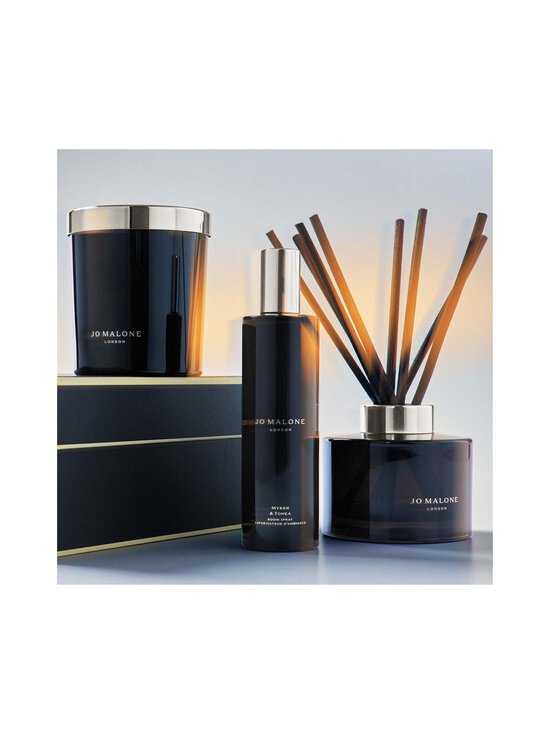 Jo Malone London - Cypress & Grapevine -tuoksukynttilä 200 g - NOCOL - photo 5 Jo Malone London - Cypress & Grapevine -tuoksukynttilä 200 g - NOCOL | Stockmann - photo 5