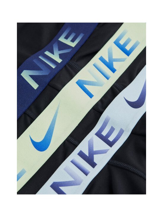 Nike - Essential Micro Trunk -bokserit 3-pack - UQF BLK - BRLY VLT/GLCR BE/BE VD MVE WB - photo 3 Nike - Essential Micro Trunk -bokserit 3-pack - UQF BLK - BRLY VLT/GLCR BE/BE VD MVE WB | Stockmann - photo 3