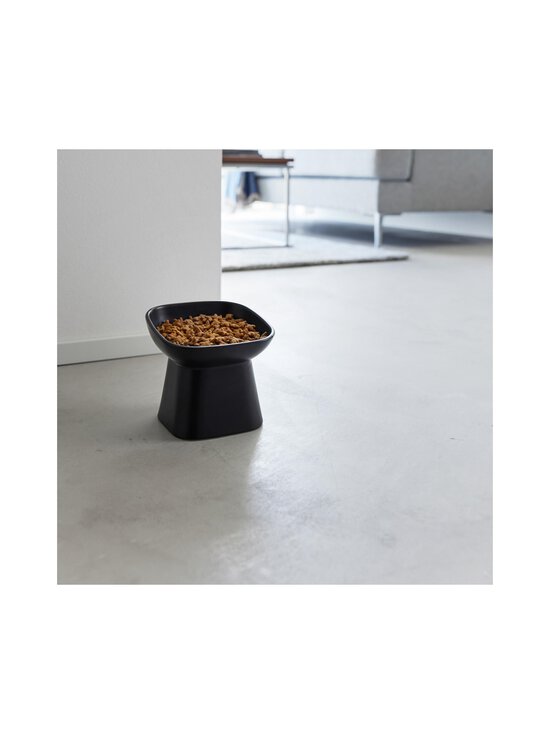 Yamazaki - Yamazaki Tower slīpa barības bļoda mājdzīvniekiem - BLACK - photo 4 Yamazaki - Yamazaki Tower slīpa barības bļoda mājdzīvniekiem - BLACK | Stockmann - photo 4