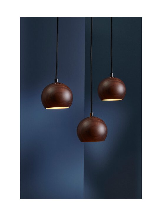 Frandsen - Ball- riippuvalaisin Ø 12 cm - WALNUT - photo 5 Frandsen - Ball- riippuvalaisin Ø 12 cm - WALNUT | Stockmann - photo 5