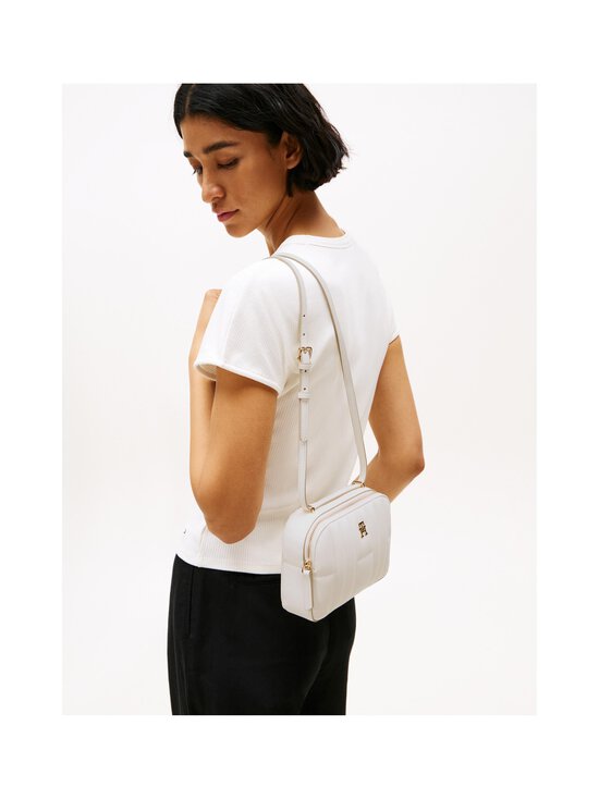 Tommy Hilfiger - Feminine Camera Bag soma - Z00 IVORY PETAL - photo 5 Tommy Hilfiger - Feminine Camera Bag soma - Z00 IVORY PETAL | Stockmann - photo 5