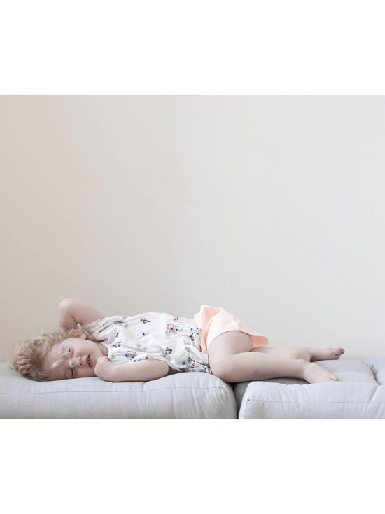 Karup Design - Mini Cube -nojatuoli - VAALEANPUNAINEN - photo 5 Karup Design - Mini Cube -nojatuoli - VAALEANPUNAINEN | Stockmann - photo 5