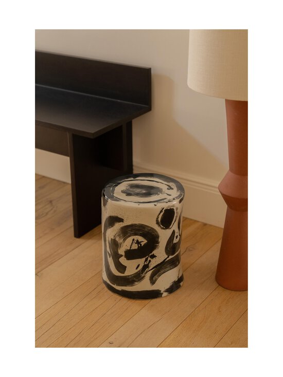 Serax - Sophia Pawn Side Table 06 -pöytä - 900 BLACK | Stockmann - photo 5