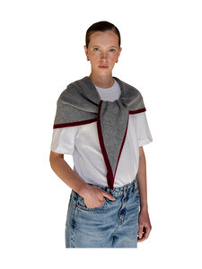 TBCo - Sall Merino Triangle - CHARCOAL | Stockmann