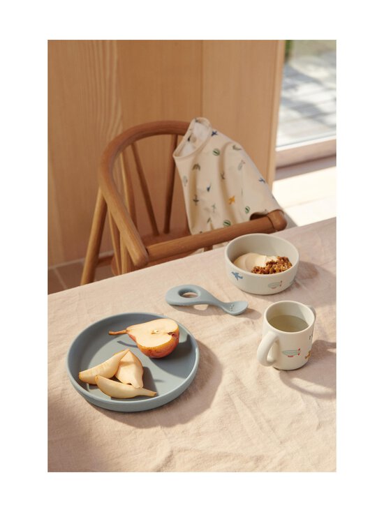 Liewood - Merle Printed Cape Bib -ruokailupaita - 2330 AVIATOR / ECRU - photo 3 Liewood - Merle Printed Cape Bib -ruokailupaita - 2330 AVIATOR / ECRU | Stockmann - photo 3
