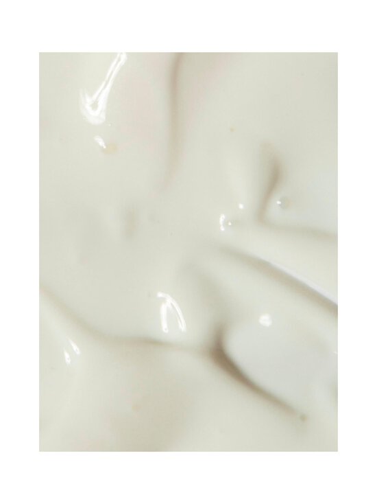 Laboratoires de Biarritz - Self-Tanning Lotion - itseruskettava voide - NOCOL - photo 2 Laboratoires de Biarritz - Self-Tanning Lotion - itseruskettava voide - NOCOL | Stockmann - photo 2