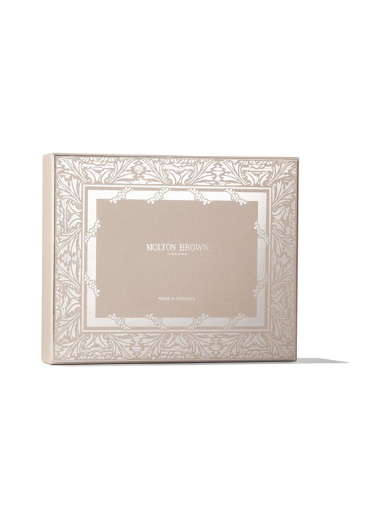 Molton Brown - Fiery Pink Pepper Travel Set -tuoksupakkaus - NOCOL - photo 2 Molton Brown - Fiery Pink Pepper Travel Set -tuoksupakkaus - NOCOL | Stockmann - photo 2