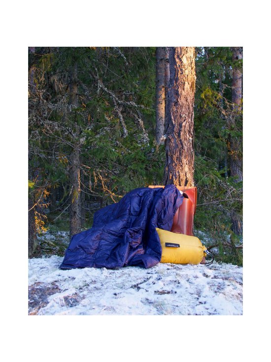 Joutsen - Kulkuri-untuvatorkkupeitto 130 × 190 cm - BLUE HONEYBERRY | Stockmann - photo 4