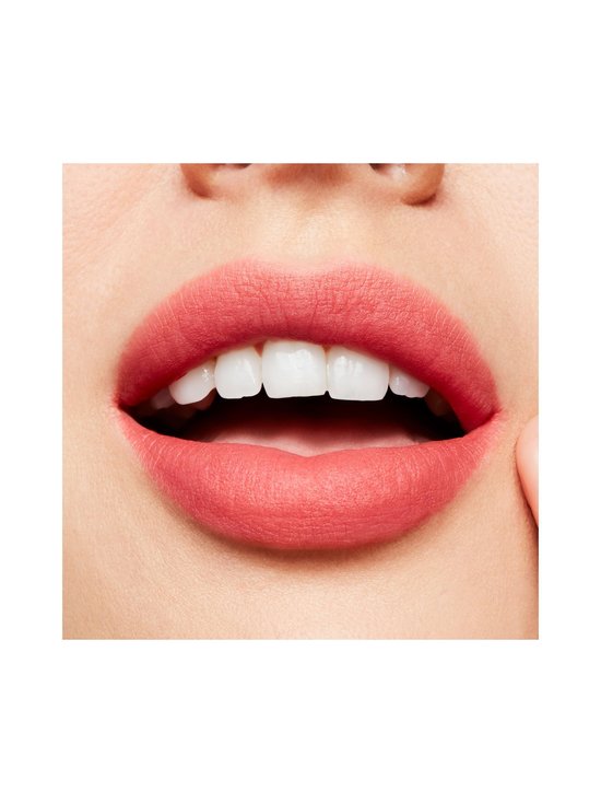 MAC - Powder Kiss Liquid Lipcolour -mattahuulipuna 5 ml - A LITTLE TAMED - photo 3 MAC - Powder Kiss Liquid Lipcolour -mattahuulipuna 5 ml - A LITTLE TAMED | Stockmann - photo 3