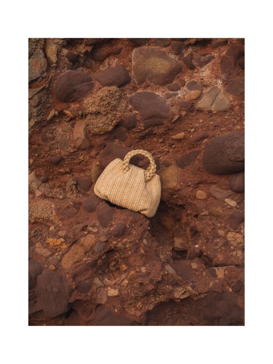 HEREU - Bombon M Raffia Crossbody -laukku - .003.5 NATURAL - photo 5 HEREU - Bombon M Raffia Crossbody -laukku - .003.5 NATURAL | Stockmann - photo 5