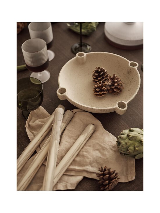 Ferm Living - Dryp Warm Grey -kynttilät 2 kpl - WARM GREY - photo 2 Ferm Living - Dryp Warm Grey -kynttilät 2 kpl - WARM GREY | Stockmann - photo 2