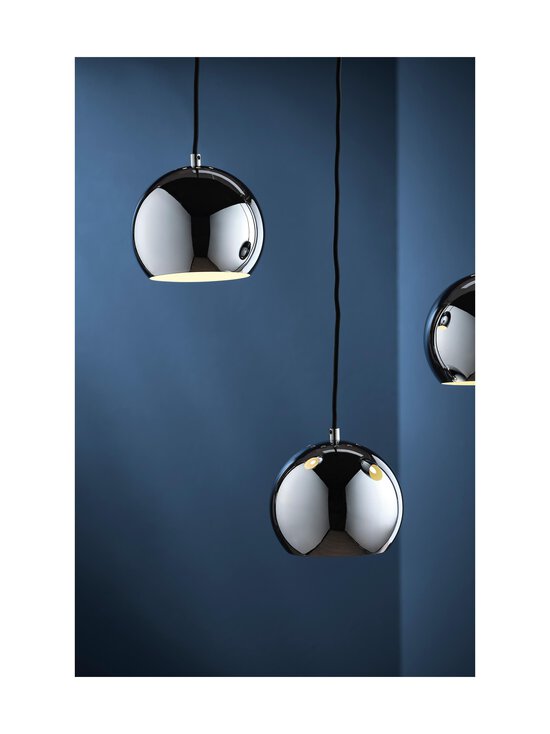 Frandsen - Ball- riippuvalaisin Ø 18 cm - CHROME - photo 2 Frandsen - Ball- riippuvalaisin Ø 18 cm - CHROME | Stockmann - photo 2