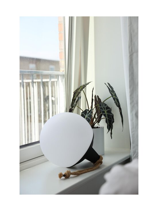 SACKit - SACKit 250 - johdoton valaisin 30 cm - WHITE - photo 6 SACKit - SACKit 250 - johdoton valaisin 30 cm - WHITE | Stockmann - photo 6