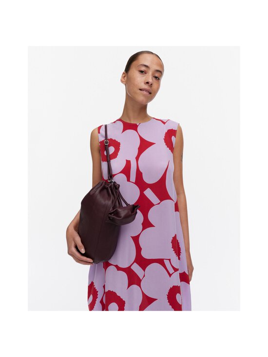 Marimekko - Karla Pocket -pussukka/laukkukoriste - 380 WINE RED - photo 2 Marimekko - Karla Pocket -pussukka/laukkukoriste - 380 WINE RED | Stockmann - photo 2