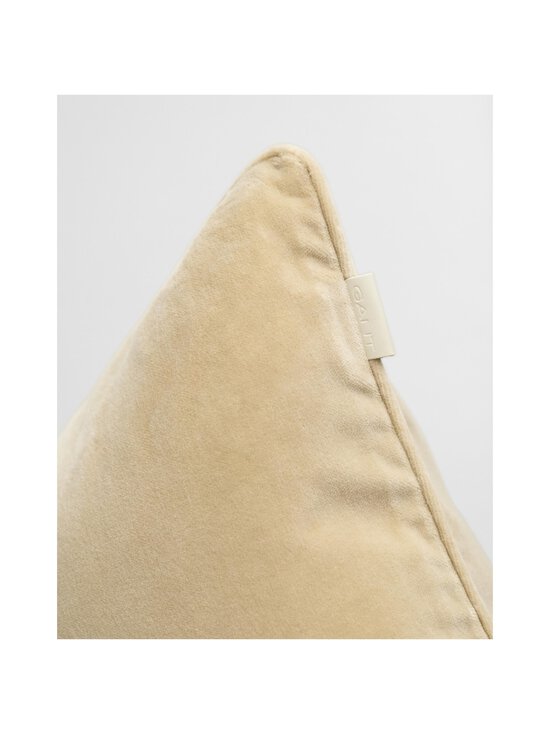 Gant Home - Sametist padjakate, 50 x 50 cm - 277 DRY SAND - photo 2 Gant Home - Sametist padjakate, 50 x 50 cm - 277 DRY SAND | Stockmann - photo 2