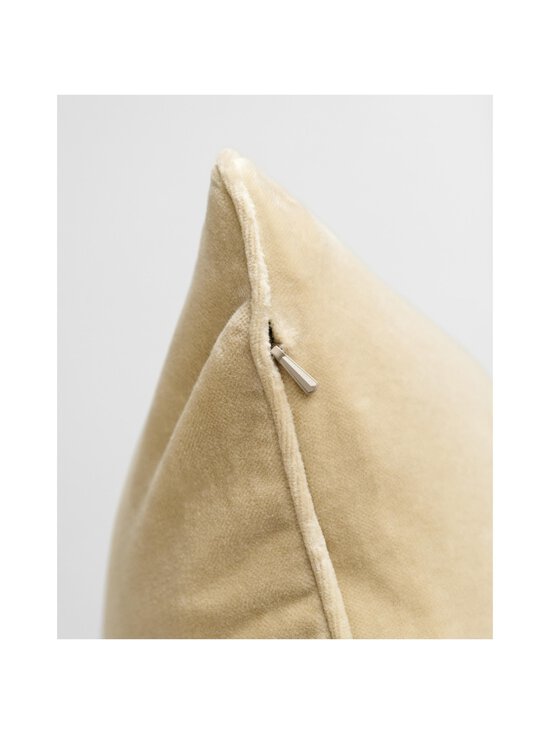 Gant Home - Sametist padjakate, 50 x 50 cm - 277 DRY SAND - photo 3 Gant Home - Sametist padjakate, 50 x 50 cm - 277 DRY SAND | Stockmann - photo 3