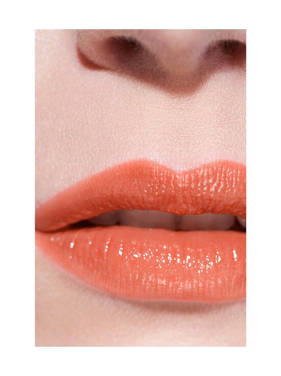 CHANEL - ROUGE COCO BAUME SHINE Hydrating Beautifying Tinted Lip Balm Buildable Colour - 754 TENDER PEACH | Stockmann - photo 4