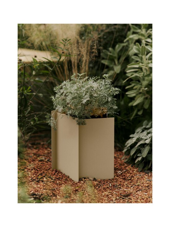 Ferm Living - Fragma stādāmā kaste 29 x 27,5 cm - CASHMERE - photo 3 Ferm Living - Fragma stādāmā kaste 29 x 27,5 cm - CASHMERE | Stockmann - photo 3