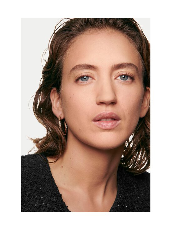 CHANEL - LES BEIGES HEALTHY GLOW SHEER POWDER REFILL Lightweight, Imperceptible And Buildable Powder - B40 - photo 3 CHANEL - LES BEIGES HEALTHY GLOW SHEER POWDER REFILL Lightweight, Imperceptible And Buildable Powder - B40 | Stockmann - photo 3