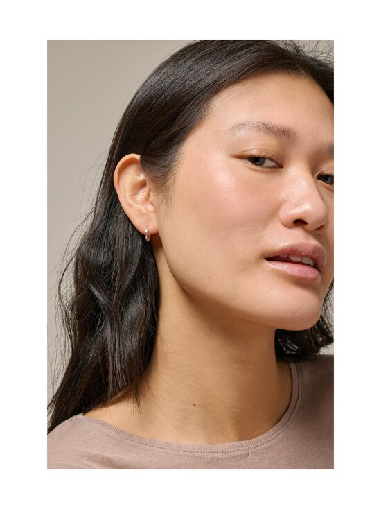 ENAMEL Copenhagen - Hoops Classic -korvakorut - 925S - photo 2 ENAMEL Copenhagen - Hoops Classic -korvakorut - 925S | Stockmann - photo 2