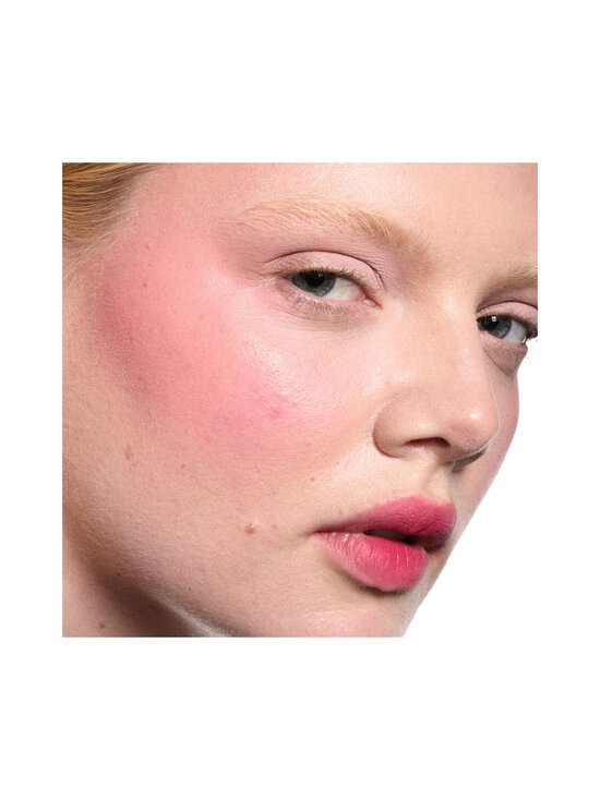 MAC - Powder Kiss Lip + Cheek Mousse lūpu un vaigu krēms - BILLION $ SMILE | Stockmann - photo 3