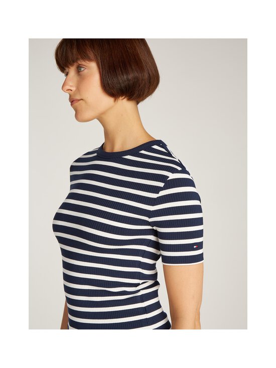 Tommy Hilfiger - Trikoosärk Slim - 03Q BRETON DARK NIGHT NAVY/ IVORY PETAL - photo 6 Tommy Hilfiger - Trikoosärk Slim - 03Q BRETON DARK NIGHT NAVY/ IVORY PETAL | Stockmann - photo 6