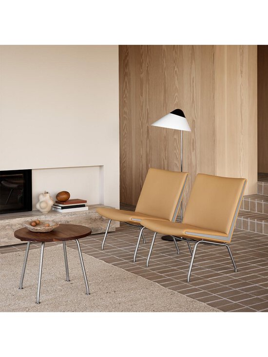 Carl Hansen&Son - HJW03 Opala Midi -lattiavalaisin - KROMI,MUSTA,VALKOINEN - photo 3 Carl Hansen&Son - HJW03 Opala Midi -lattiavalaisin - KROMI,MUSTA,VALKOINEN | Stockmann - photo 3