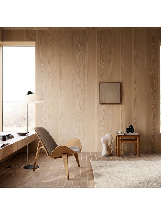 Carl Hansen&Son - HJW03 Opala Midi -lattiavalaisin - KROMI,MUSTA,VALKOINEN - photo 5 Carl Hansen&Son - HJW03 Opala Midi -lattiavalaisin - KROMI,MUSTA,VALKOINEN | Stockmann - photo 5