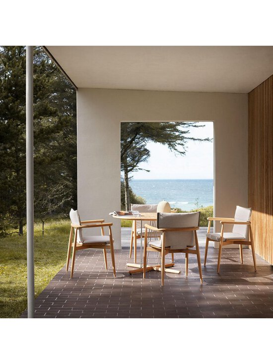 Carl Hansen&Son - E022 Embrace -pöytä - TIIKKI | Stockmann - photo 3