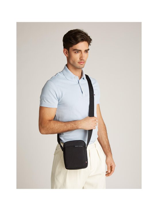 Tommy Hilfiger - Element Repreve Mini Reporter -laukku - BDS BLACK - photo 5 Tommy Hilfiger - Element Repreve Mini Reporter -laukku - BDS BLACK | Stockmann - photo 5