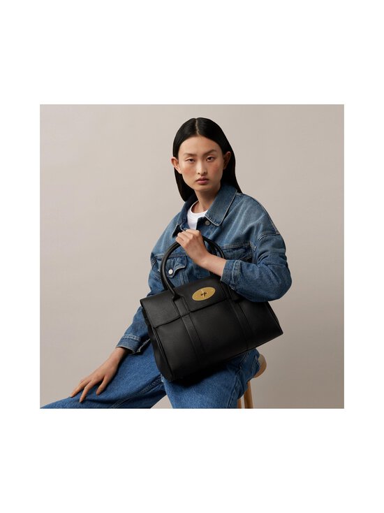 Mulberry - Bayswater Small Classic Grain -käsilaukku - A217 BLACK-BRASS - photo 7 Mulberry - Bayswater Small Classic Grain -käsilaukku - A217 BLACK-BRASS | Stockmann - photo 7