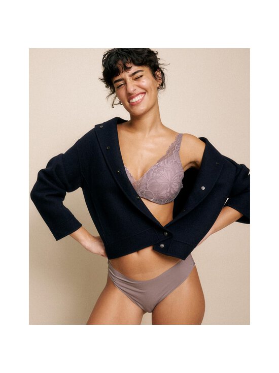 Triumph - Rinnahoidja Body Make-Up Illusion - 3091 PIGEON GREY - photo 9 Triumph - Rinnahoidja Body Make-Up Illusion - 3091 PIGEON GREY | Stockmann - photo 9